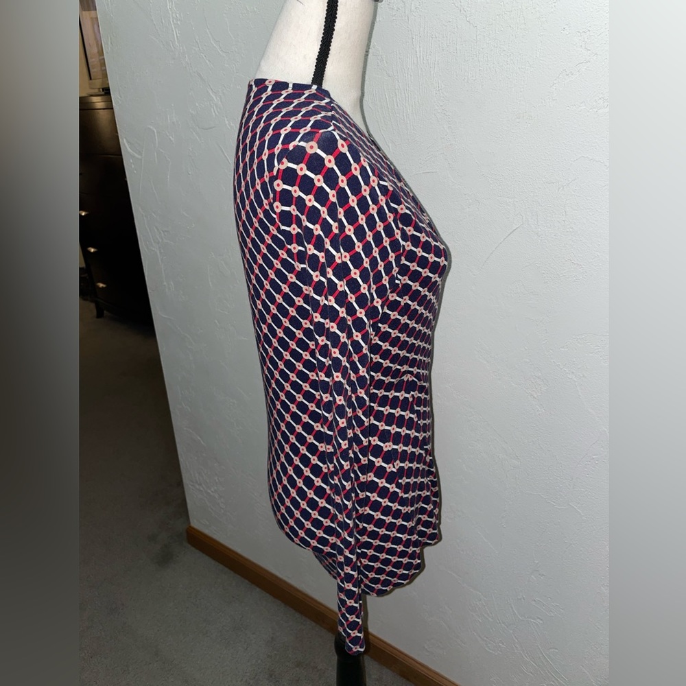 ❤️ Talbots - Patterned Wrap-Front Top - Size: S - Picture 3 of 7